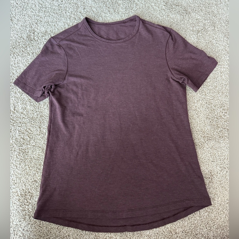 Lululemon T-Shirt